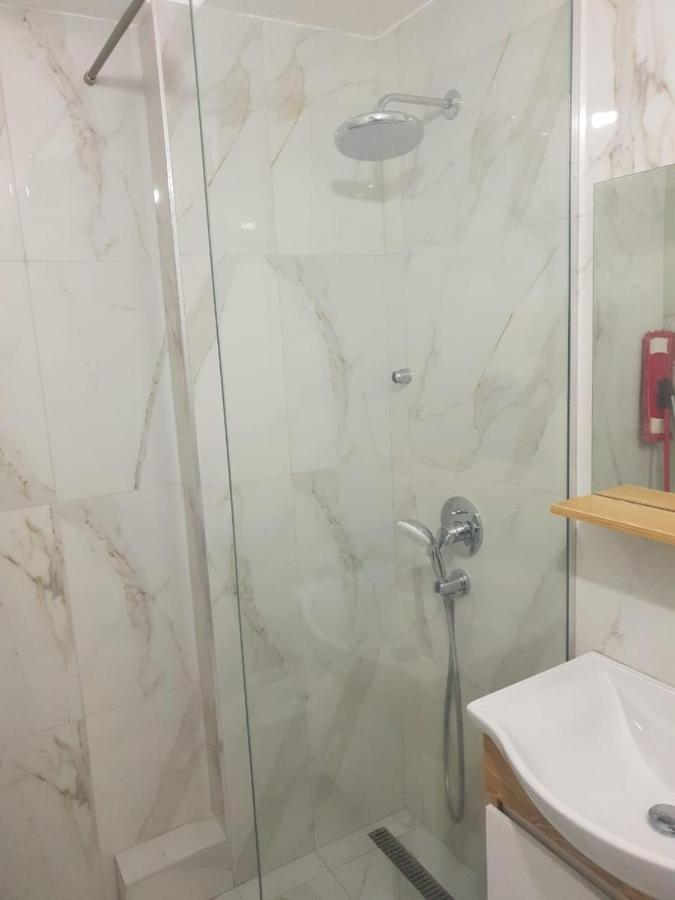 Lovely Apartment On Tirana City Center Tiranë Luaran gambar